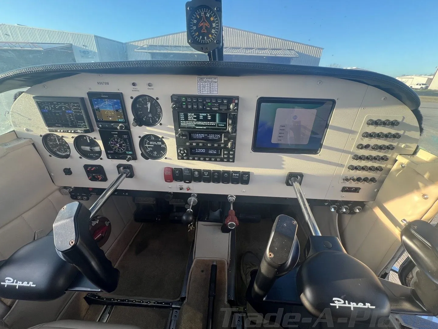 Piper Cherokee 140/160 Interior
